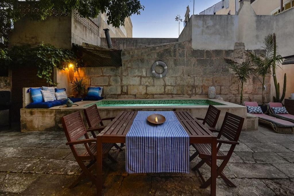 Ca Na Mon Villa Ses Salines  Bagian luar foto