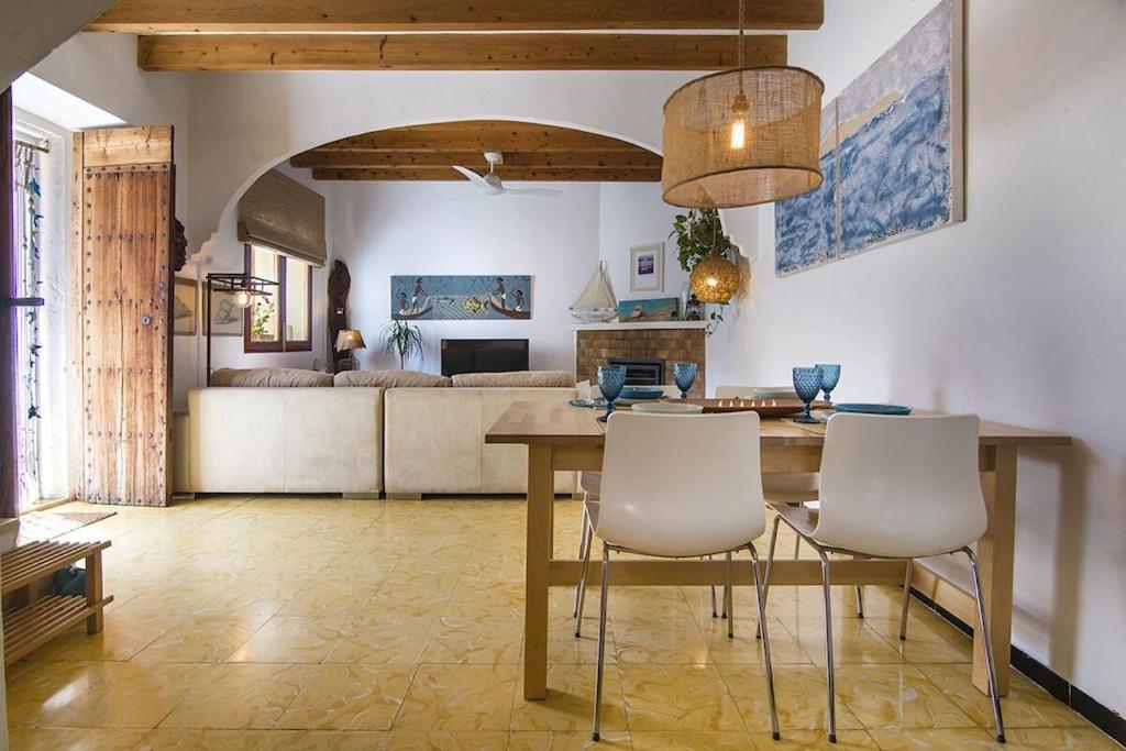 Ca Na Mon Villa Ses Salines  Bagian luar foto